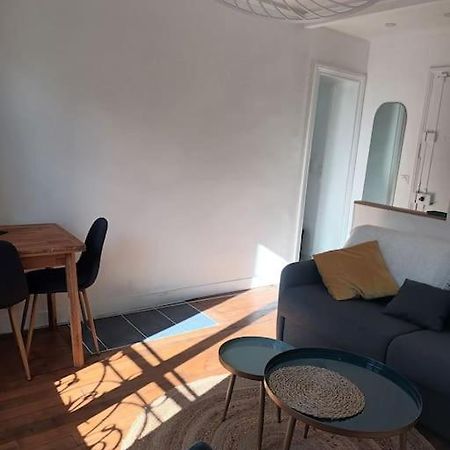 Tres Parisien Et Ensoleille Apartment Bagian luar foto